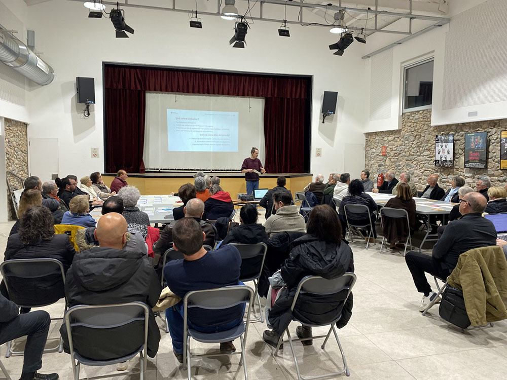 Imatge pels mitjans: Més de 50 participants en la primera sessió sobre el Registre Únic d'Entitats